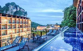 โรงแรมชูการ์ มารีน่า คลิฟแฮงเกอร์ อ่าวนาง